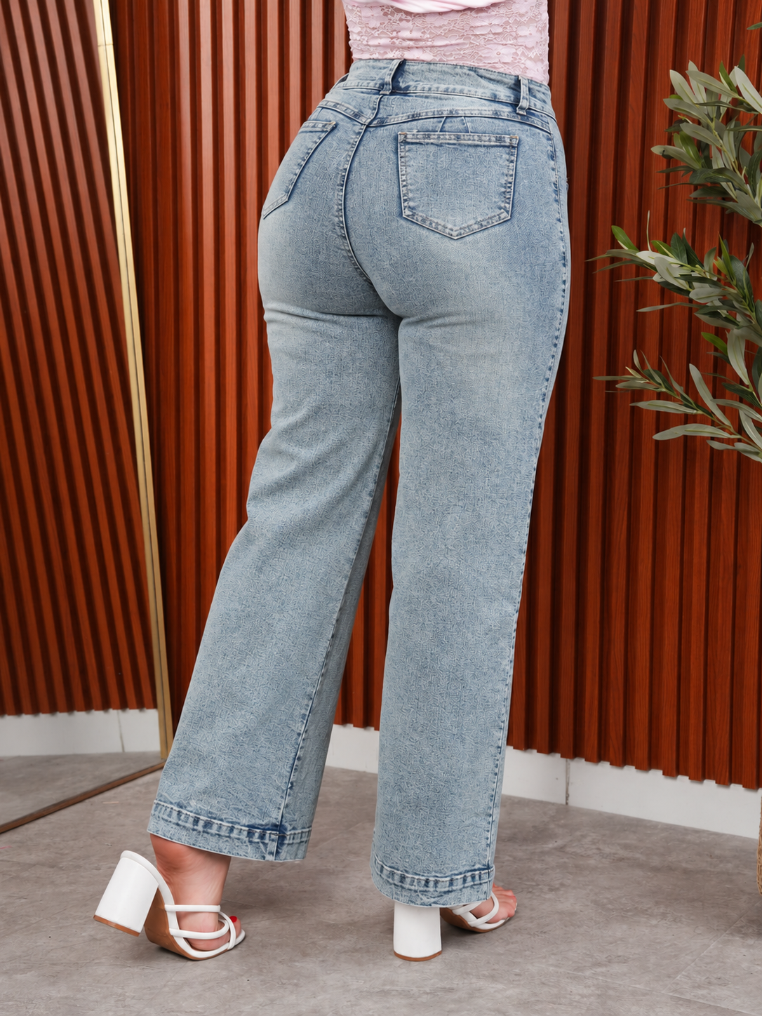 Jean Wide Leg con Bolsillos Parche Frontales Maíz